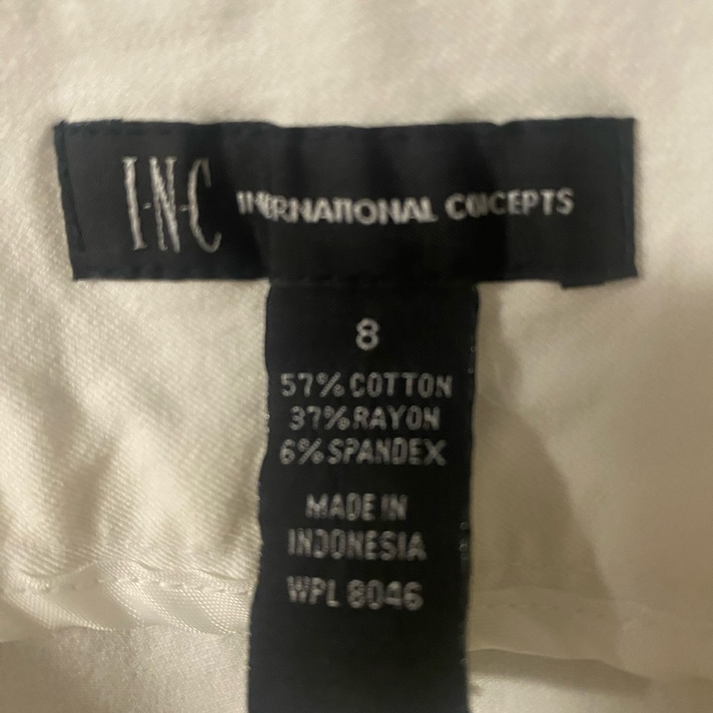 White Pants With Very Nice Material.. - image 2